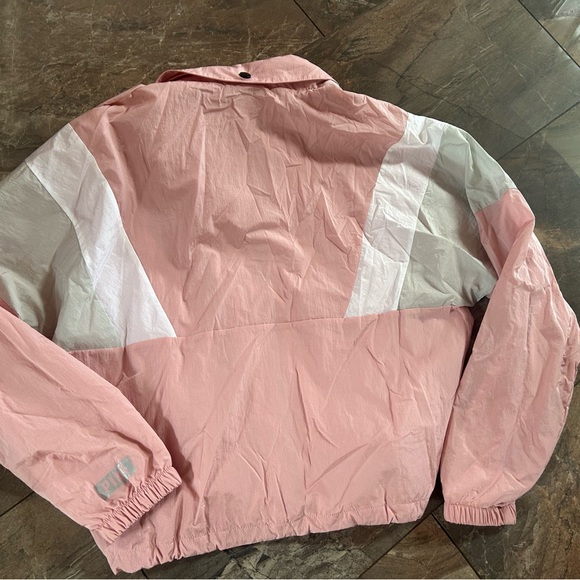 Stylish hooded windbreaker by VS Pink - Picture 5 of 8